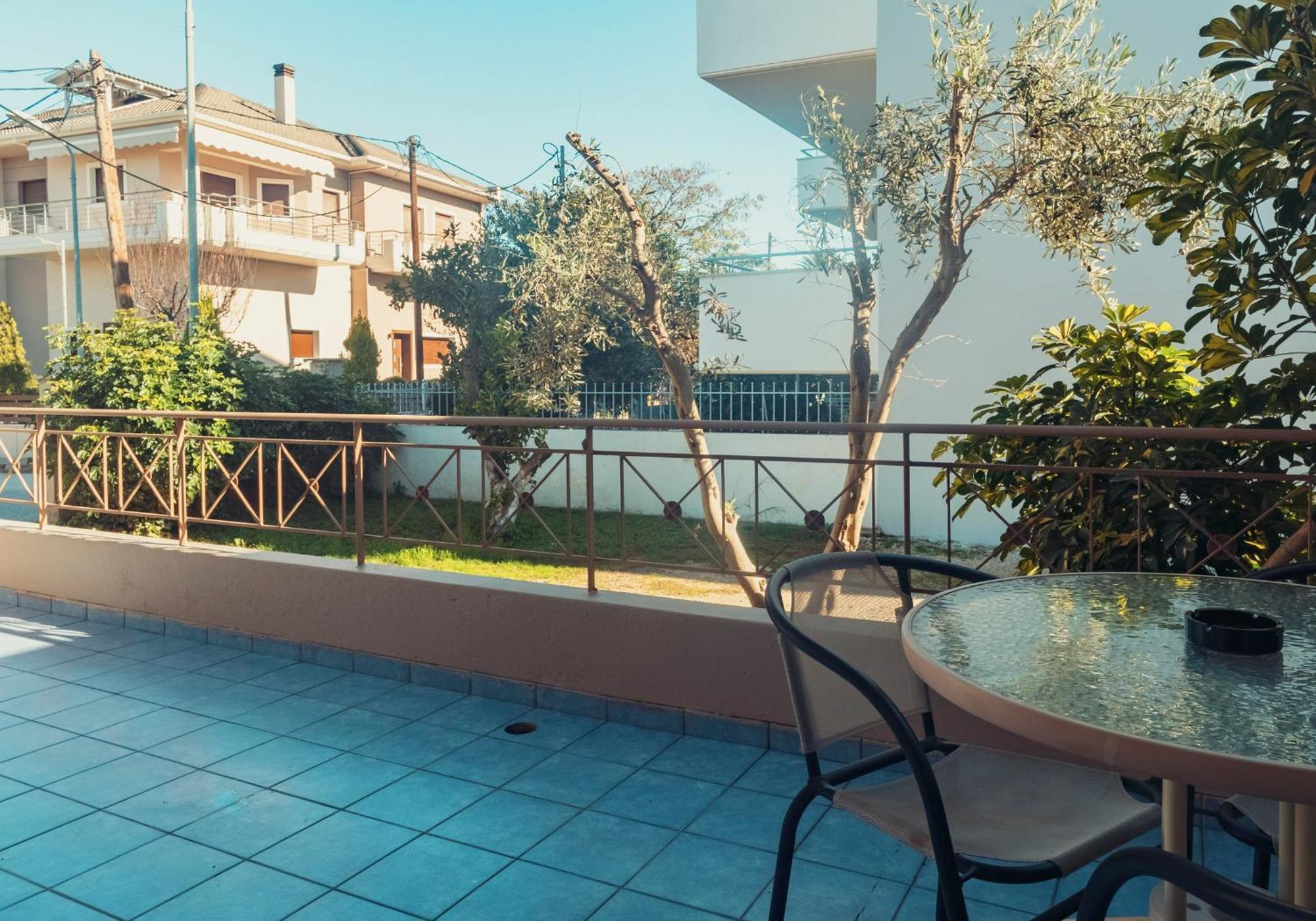 Crystal Cherry Apartment プレベザ エクステリア 写真